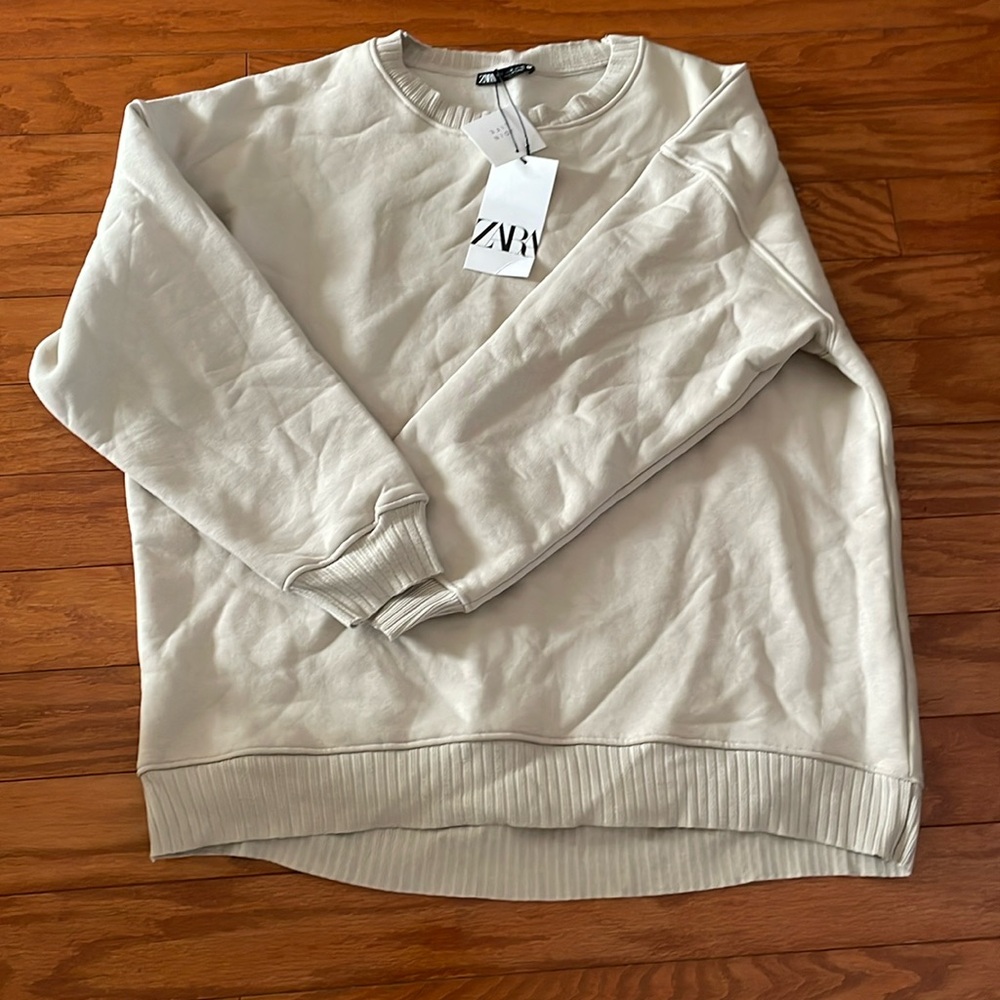 Zara beige sweatshirt